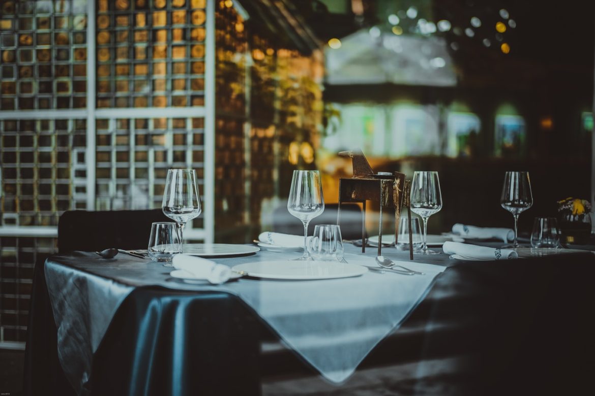 Restaurant Scene Where to Eat in St. Louis, MO